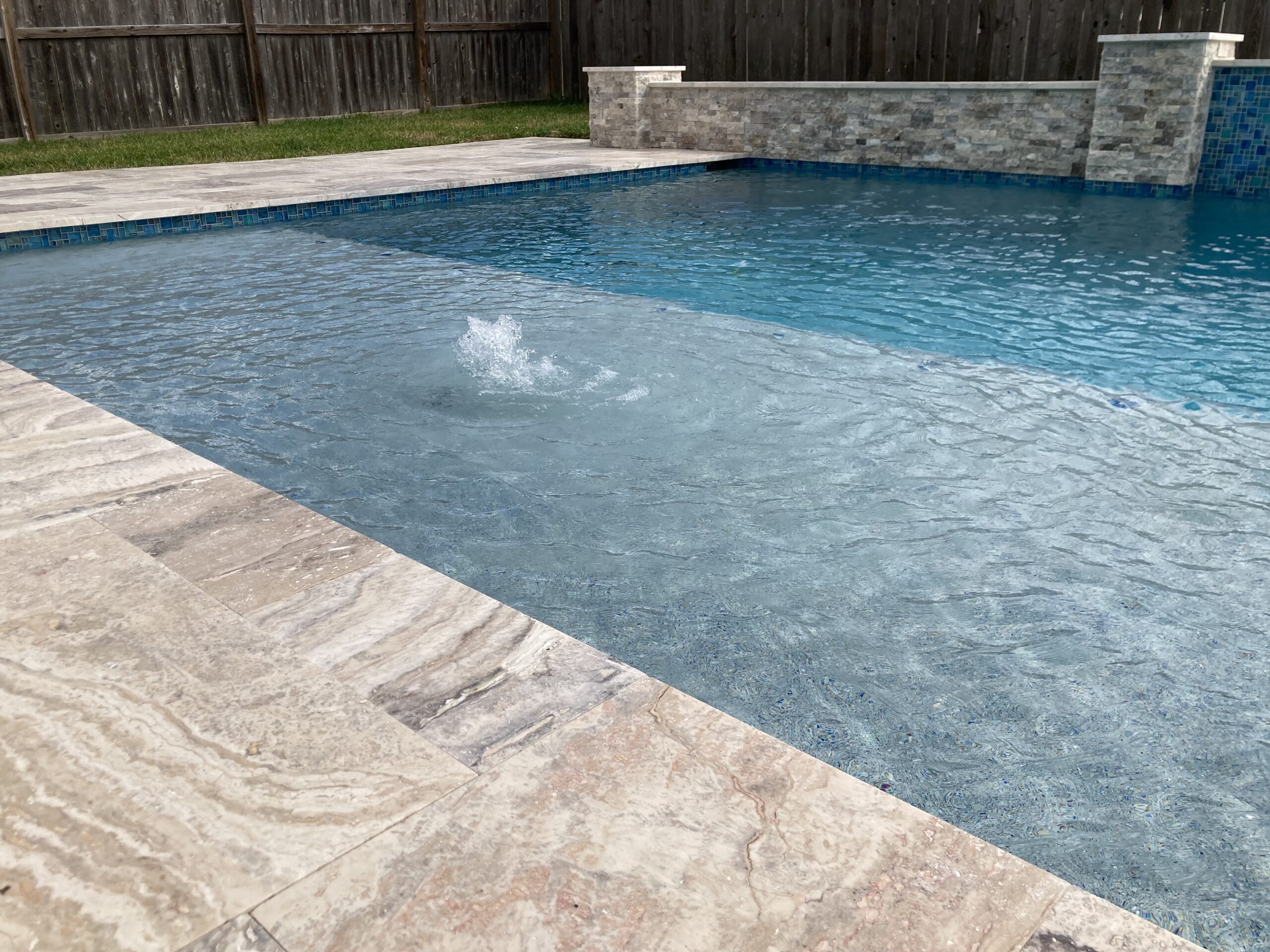 Distinct Stone Solutions – Residential and commercial travertine providers